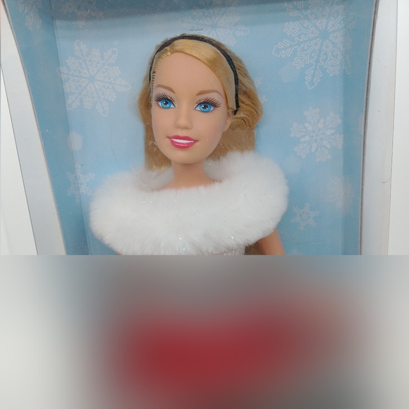 Barbie Holiday Wishes 2007 NIB Christmas Collectable Red White Mattel Doll New - Picture 9 of 11